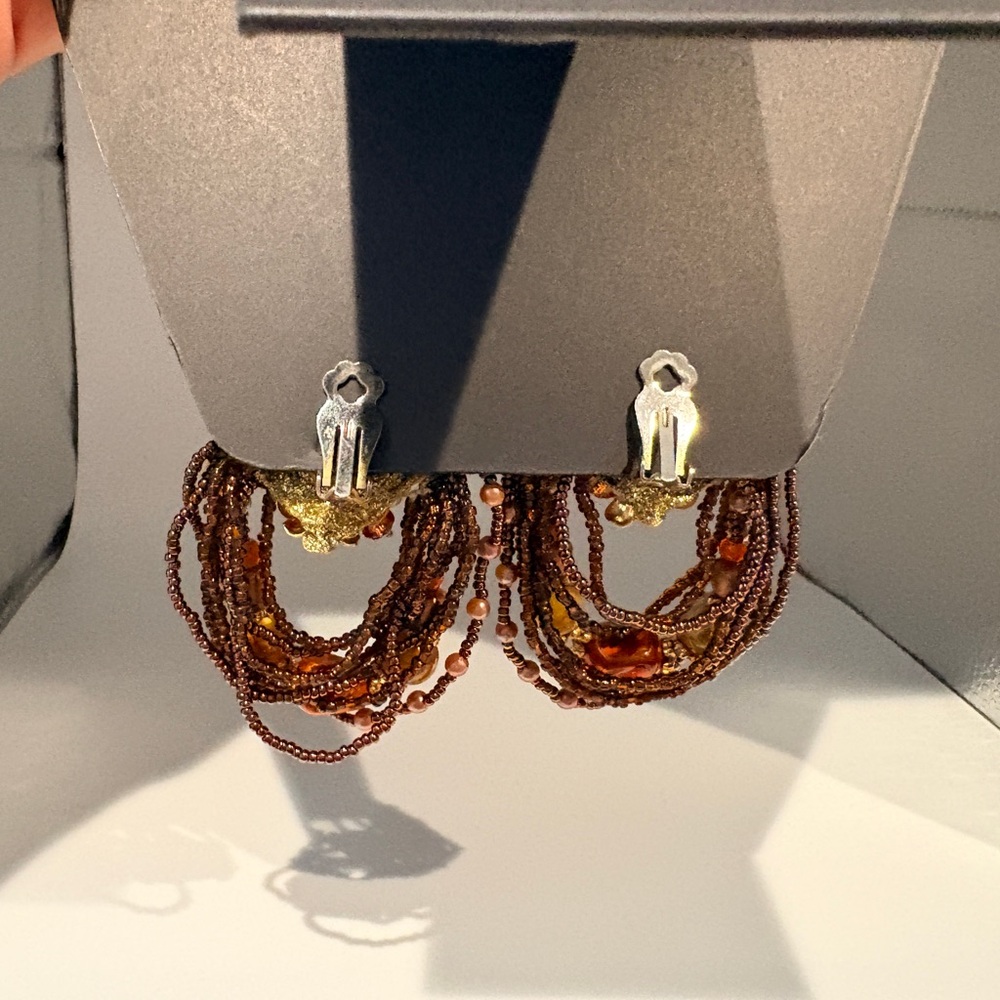 Stunning Beaded Clip On Earrings - Picture 4 of 6